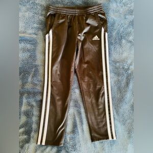 NEW WITHOUT TAG: Adidas youth pants size 6T NWOT
